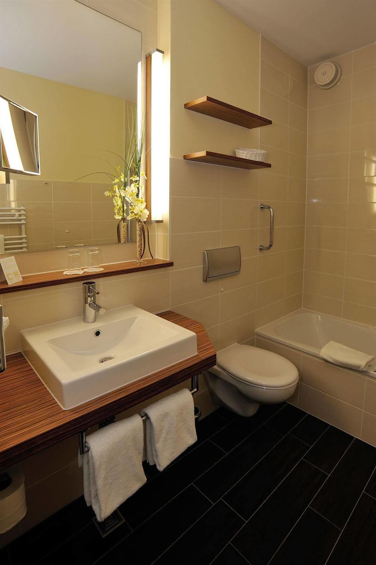 Nordwest-Hotel Bad Zwischenahn Ngoại thất bức ảnh
