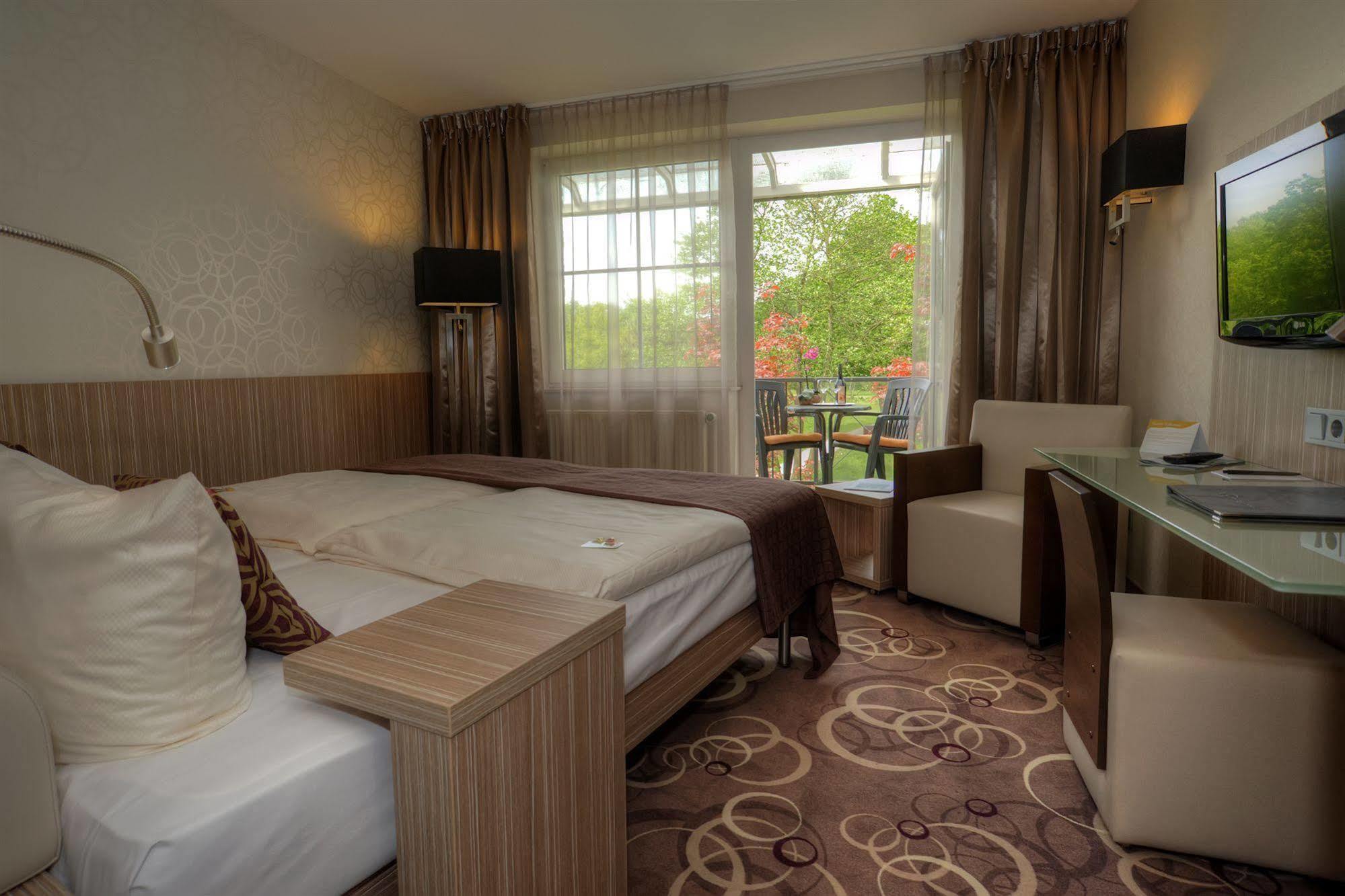 Nordwest-Hotel Bad Zwischenahn Ngoại thất bức ảnh